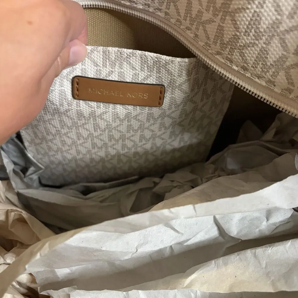MICHAEL KORS Beck Signature Convertible Tote Bag Vanilla 30T0GKNT1B